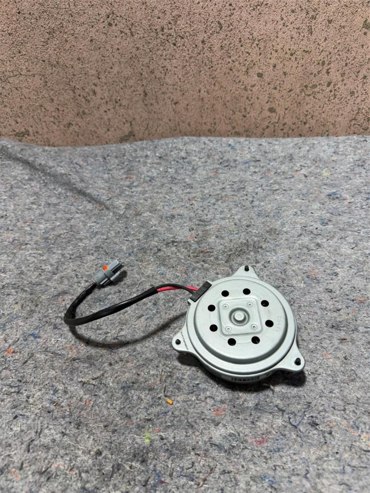 Nidec M157981 A10111383K-B 12V Cooling Fan Motor OEM Replacement Nissan – photo 1