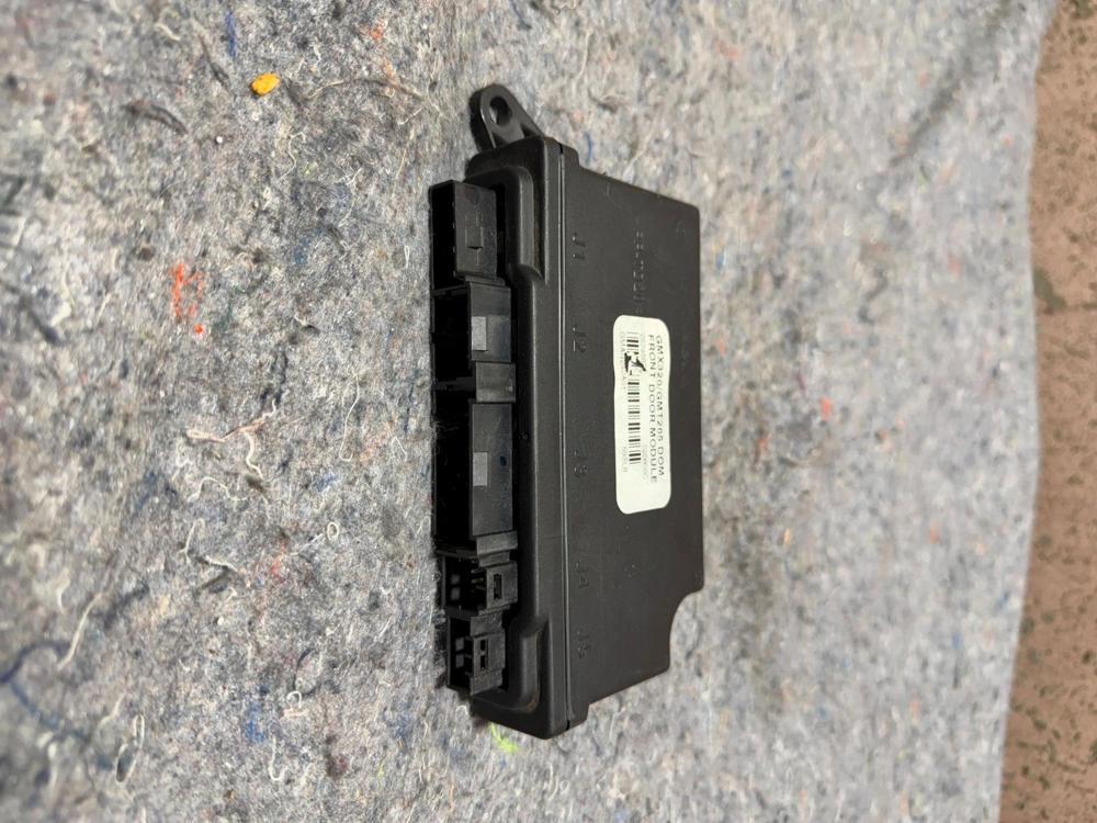 2004 Cadillac CTS Srx Front Door Control Module Unit GMX320/GMT265 Dom Module – photo 3