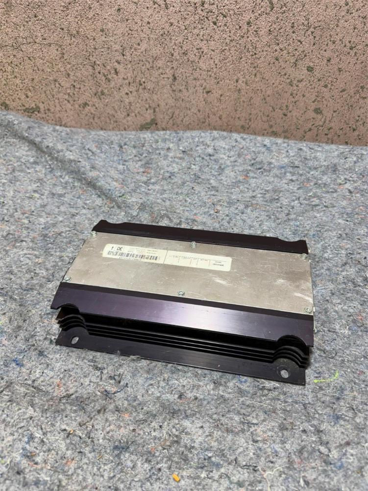 2003-2007 Cadillac CTS Audio Equipment Radio Amplifier Opt U66 09354906 – photo 1