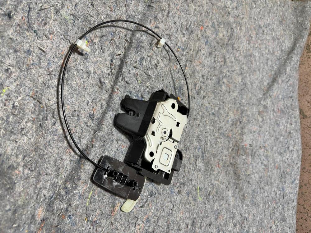 Rear Trunk Deck Lid Lock Latch Infiniti Q50 2015-2022 84631-4GA3A OEM – photo 2