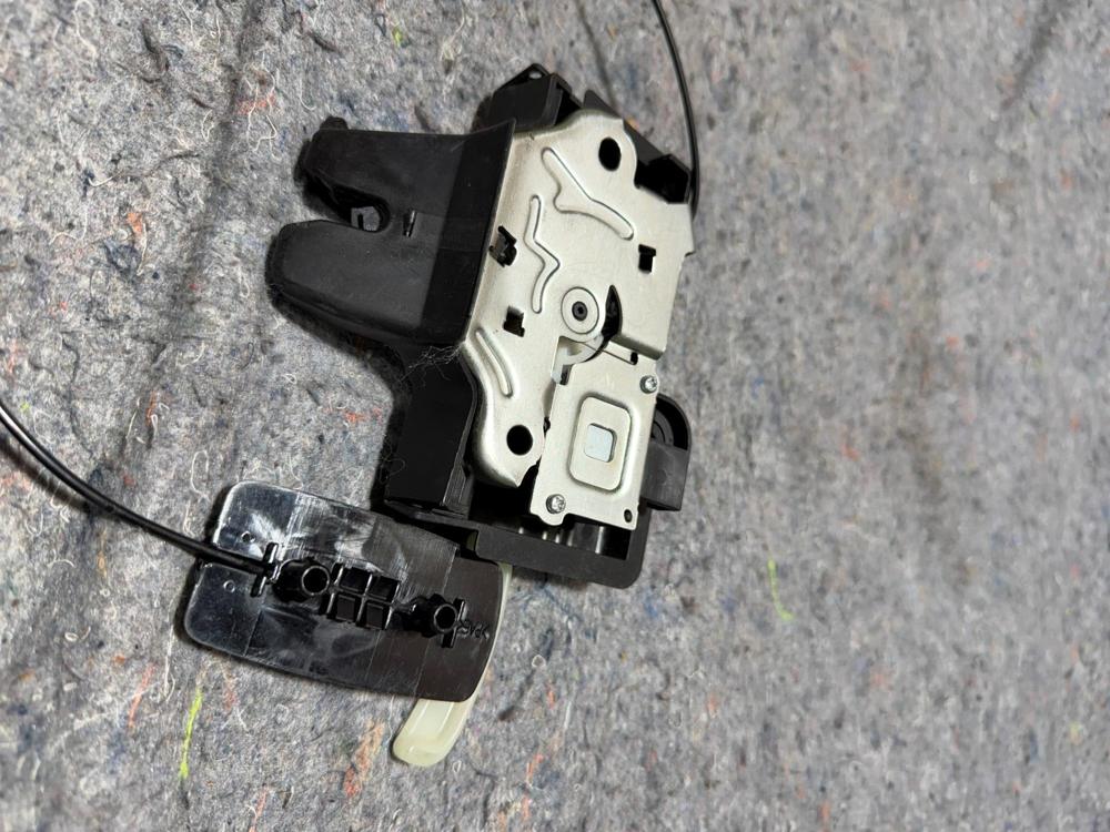 Rear Trunk Deck Lid Lock Latch Infiniti Q50 2015-2022 84631-4GA3A OEM – photo 4
