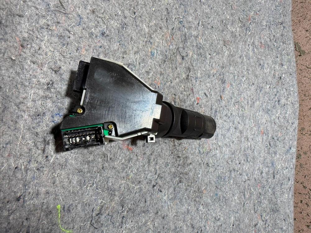 07-12 Nissan Sentra Headlight Turn Signal Control Switch OEM NILES-14425 Right – photo 3