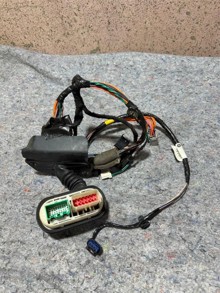2015 Jeep Compass Front Right Wiring Harness Wiring Kit Front Foor P68241085AA – photo 1