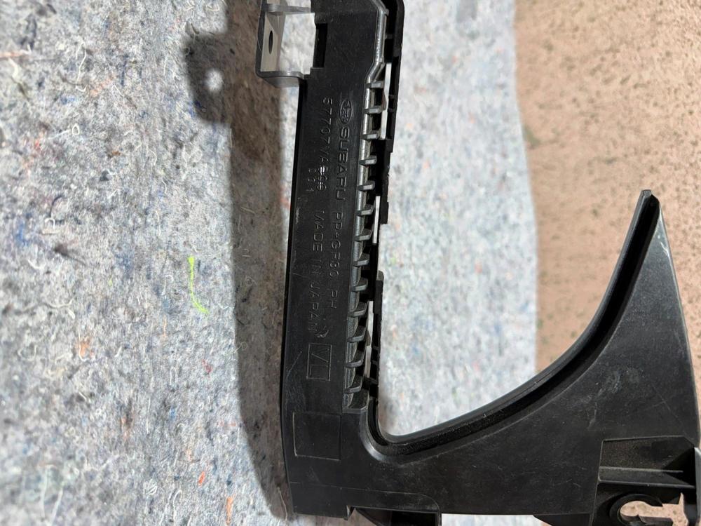 Genuine OEM Subaru 57707VA001 Passenger Front Bumper Corner Support 2015-17 Wrx – photo 2