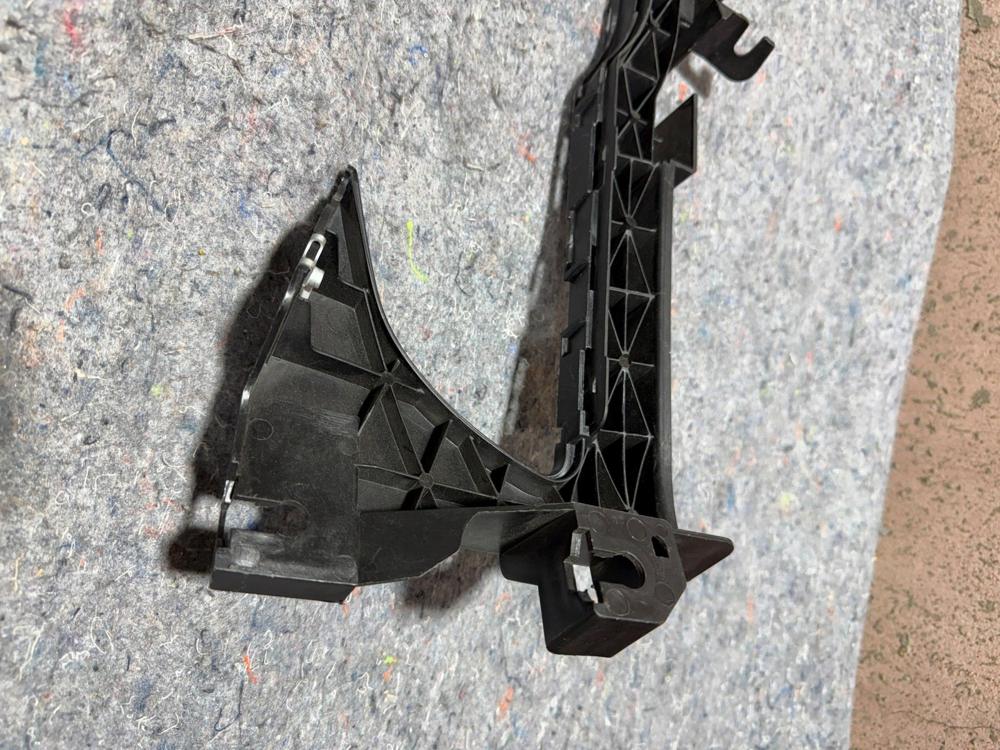 Genuine OEM Subaru 57707VA001 Passenger Front Bumper Corner Support 2015-17 Wrx – photo 3