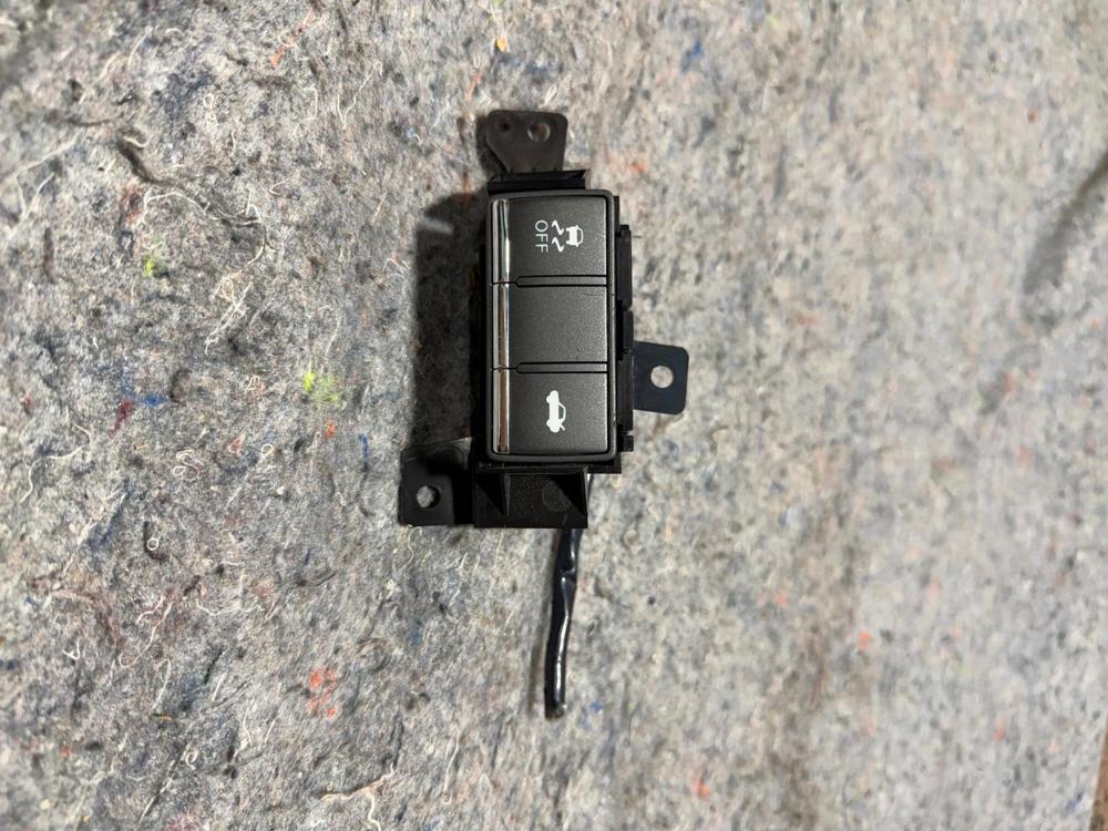 15-22 Infiniti Q50 Q60 Traction Off Trunk Hatch Kid Release Open Slip Switch Oe – photo 3
