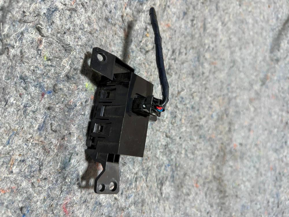 15-22 Infiniti Q50 Q60 Traction Off Trunk Hatch Kid Release Open Slip Switch Oe – photo 4