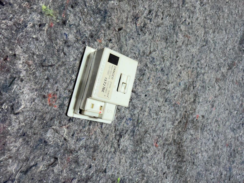Infiniti Air Purifier Module 27450-1VA0A OEM – photo 3