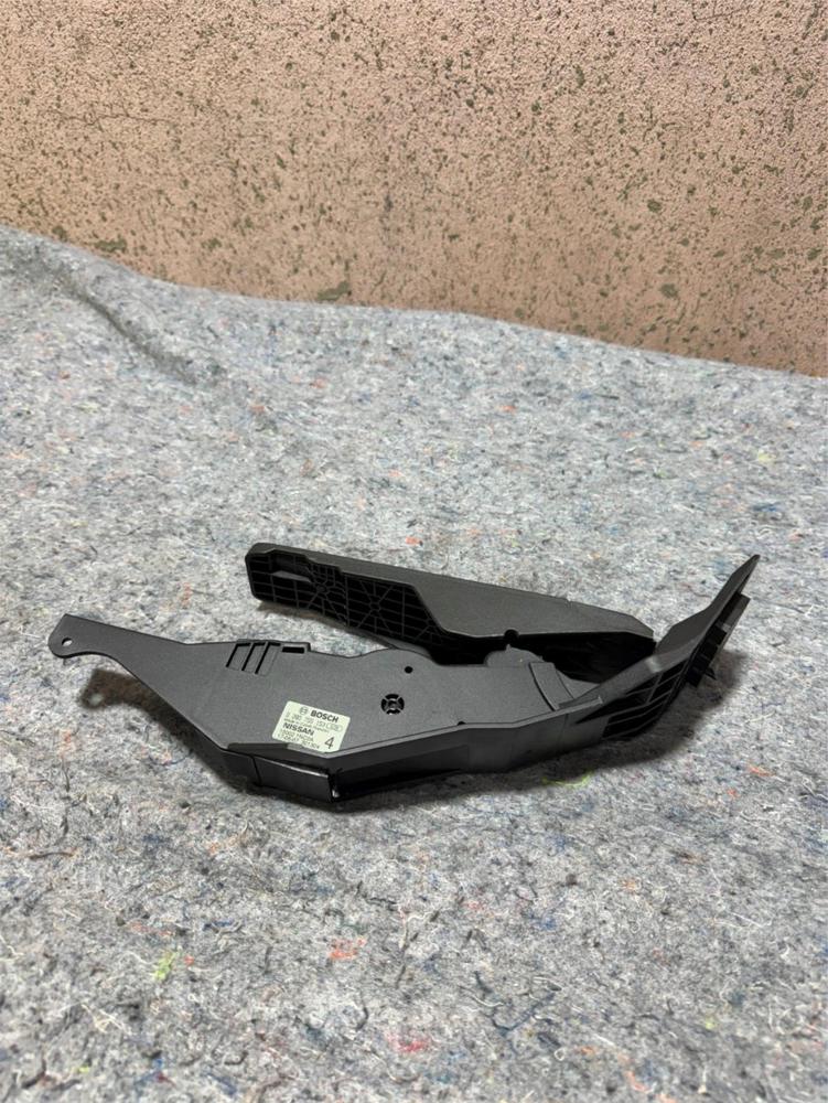 2014-2019 Infiniti Q50 Gas Pedal Actuator Accelator OEM 180021NC0A – photo 2
