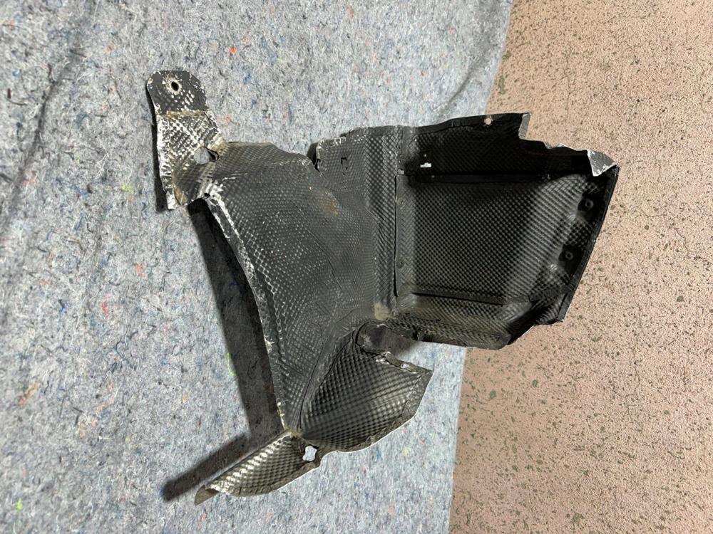 Lamborghini Gallardo LP560-4 OEM RH Right Exhaust Insulation 400825646 – photo 3