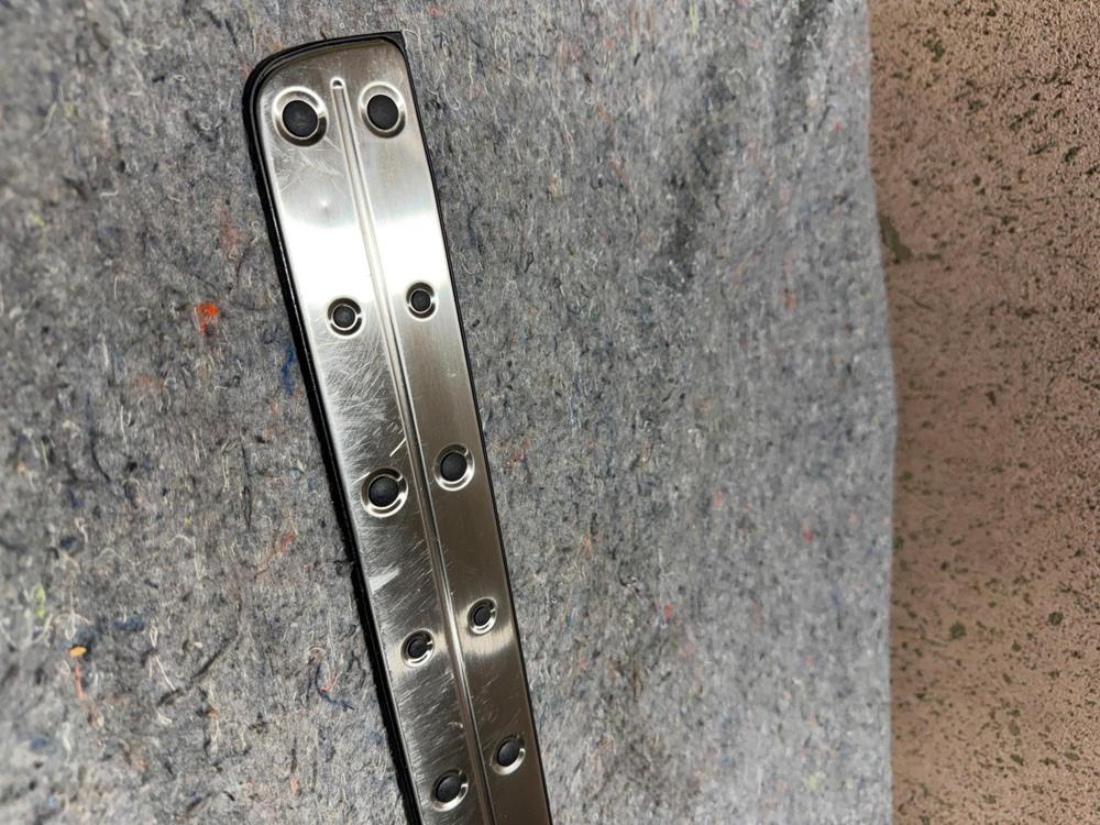L/f Left Front Door Sill Scuff Plate 2001 Lexus IS300 67910-53010-123P – photo 2