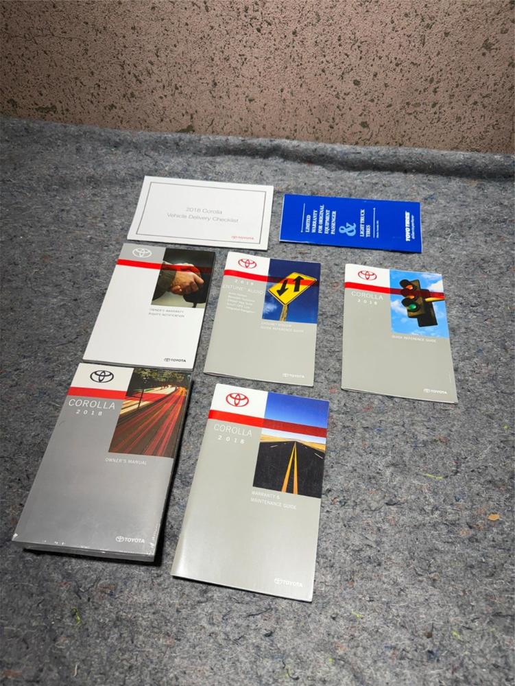 2018 Toyota Corolla Owners Manual – photo 1