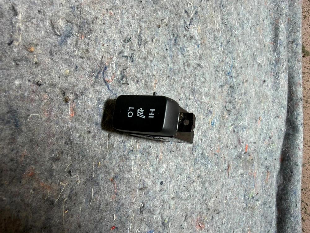 T11238 2007-2012 Hona Accord Left Low/high Heated Seat Switch M36580 / M36930 – photo 2