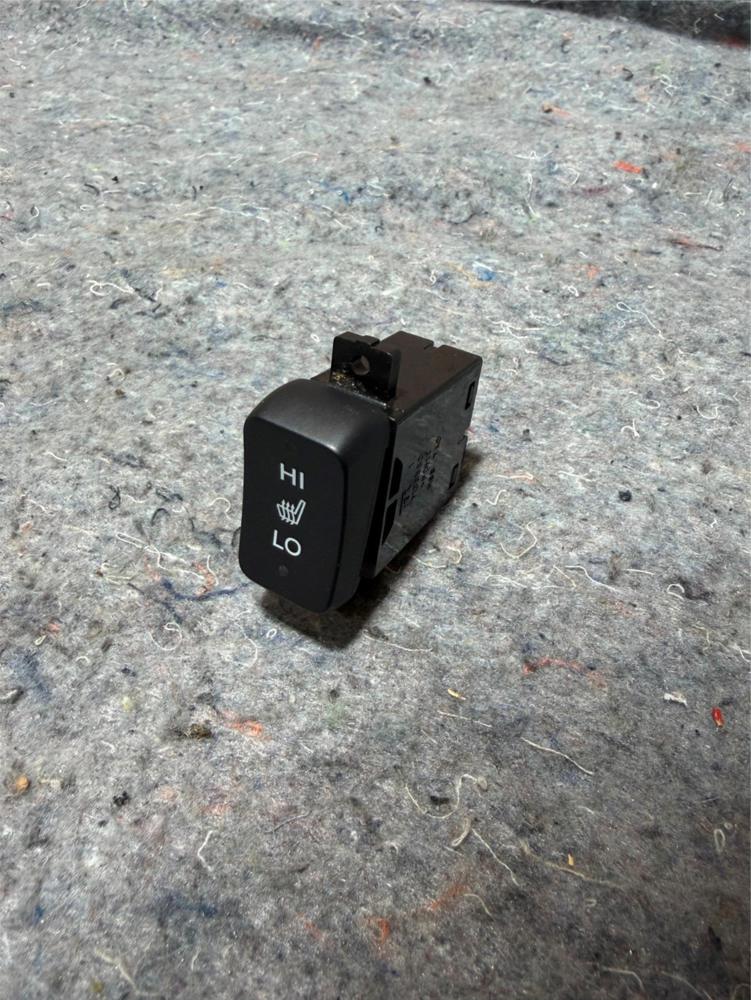 T11238 2007-2012 Honda Accord Left Low/high Heated Seat Switch M36580 M36930 – photo 1