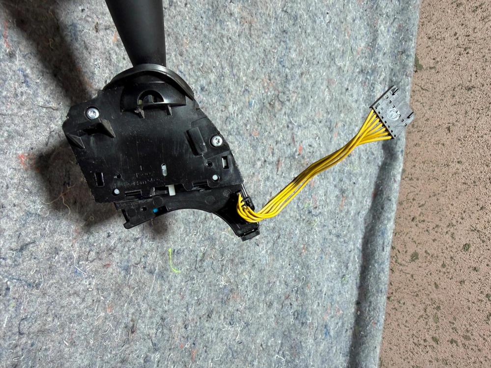 2007-2017 Jeep Patriot Headlight Turn Signal Control Switch OEM 1700570301 – photo 4