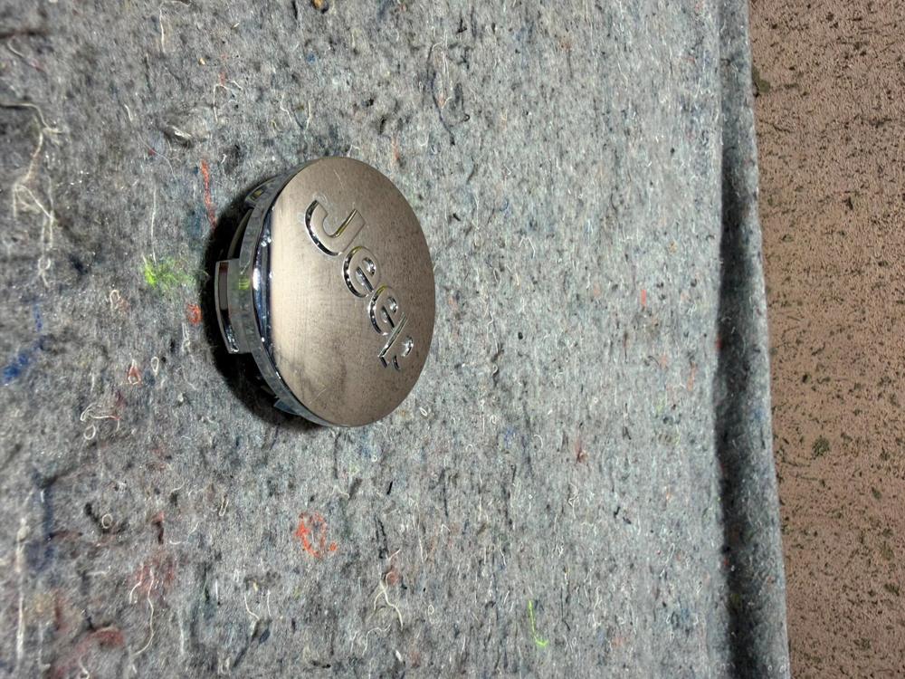 Jeep Compass Grand Cherokee Silver Geuine OEM Wheel Center Cap 1LB77TRMAC 9178 – photo 4