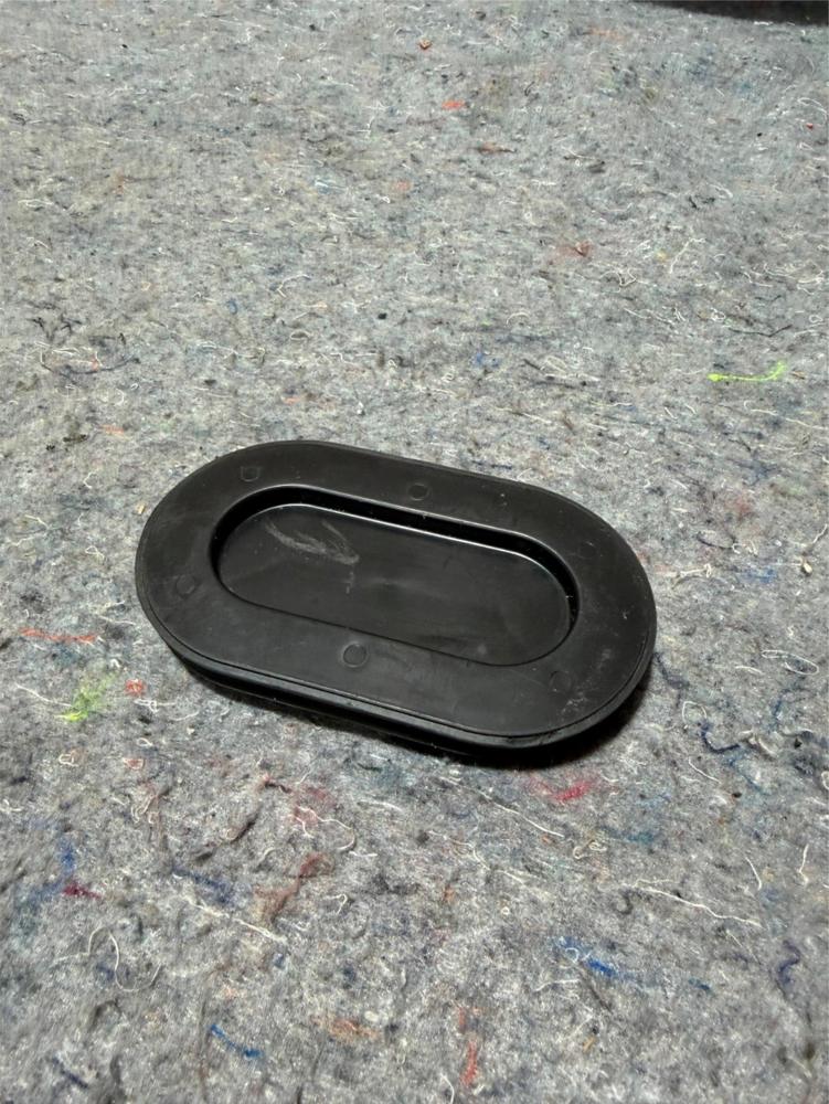 2018 Ford F150 Bed Liner Drain Plug 4L3499277B76AC OEM – photo 1
