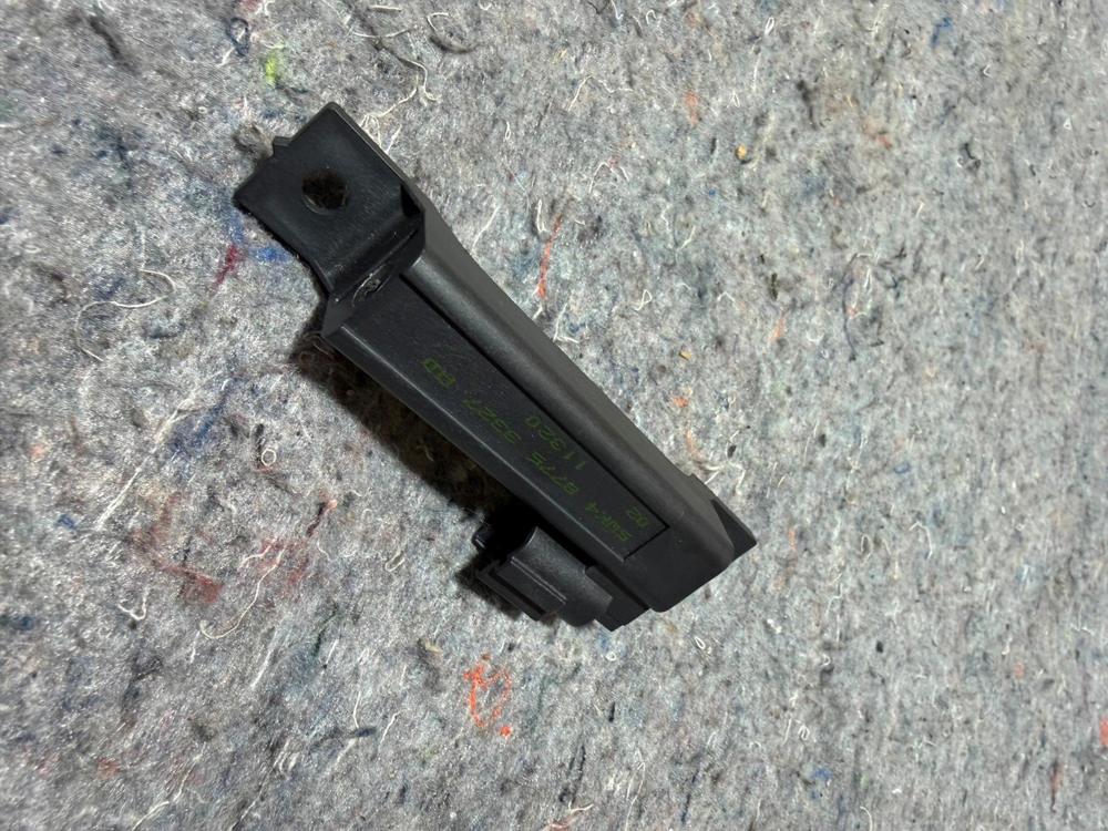 2019 Infiniti Q50 Keyless Entry Antenna Receiver Module Unit OEM 2825 – photo 2