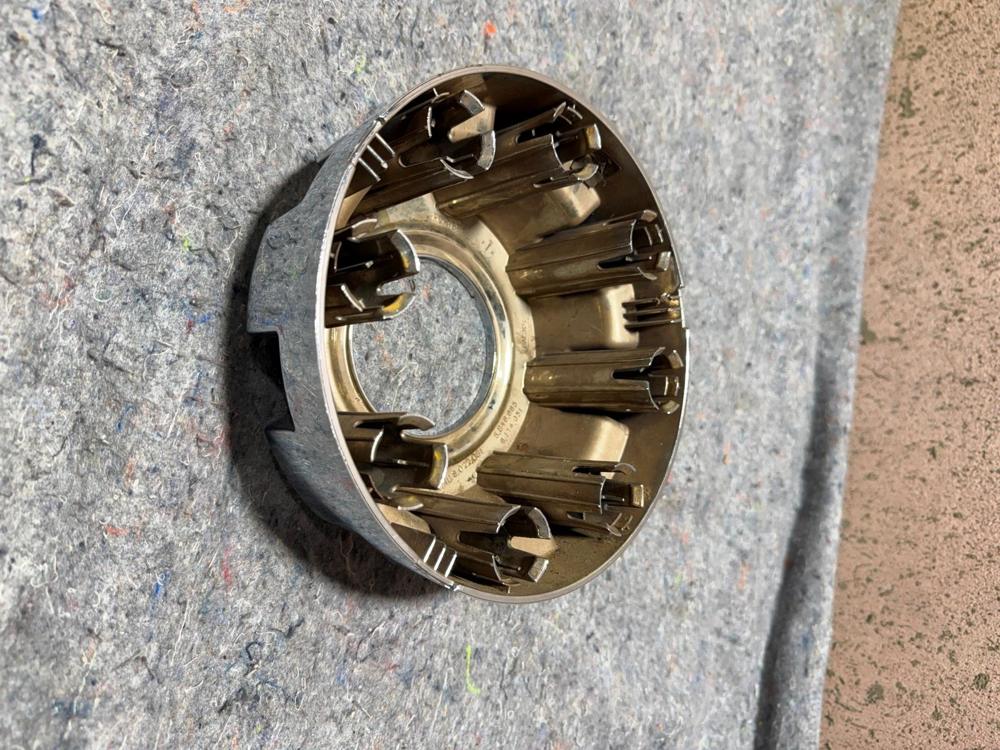 Ford Excursion Limited Front OEM Wheel Center Cap Chrome 3C34-1A096-BA – photo 2