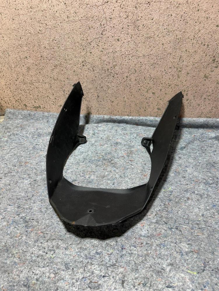 13 Kawasaki Ninja EX300 Small Inner V Fairing Cover Plastic 5500280422 – photo 1