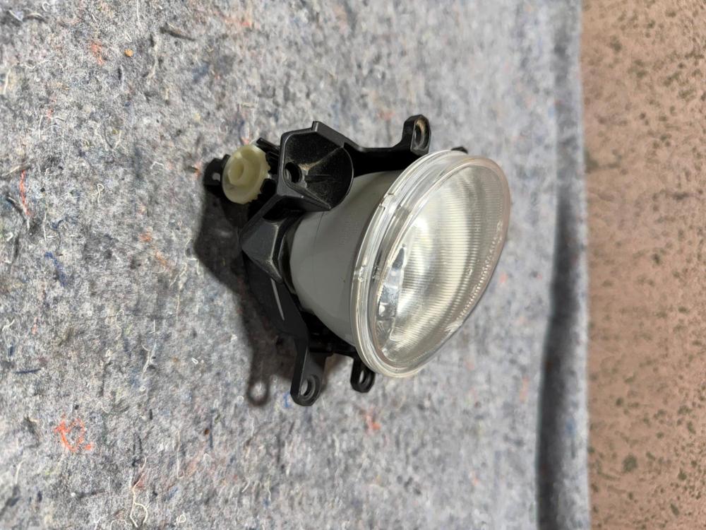 Toyota Tundra 2014-2021 Front Fog Light Left Side OEM Factory 81220-02160 – photo 4