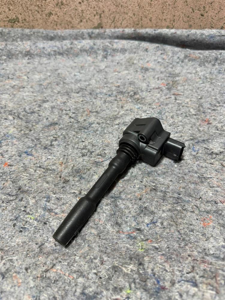 Genuine OEM Ferrari Ignition Coil 288233 – photo 1
