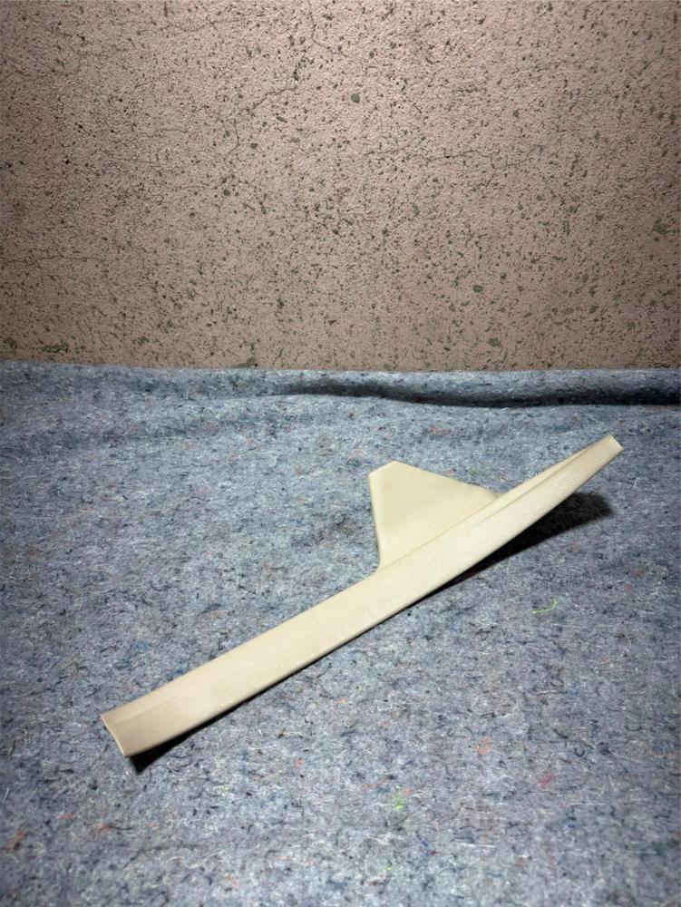 2001 2002 2003 2004 2005 Lexus IS300 Left Rear Door Sill Tan 67918-53010 – photo 1