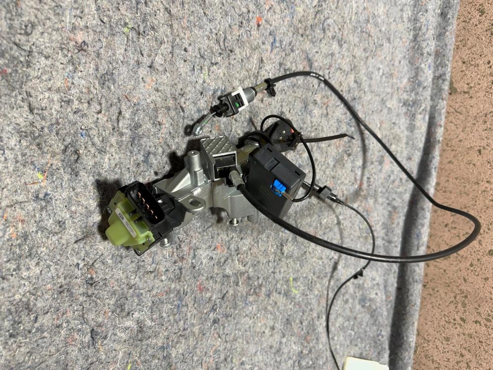 2007-2017 Jeep Compass Ignition Switch Lock W/key Cylinder 05057296AM – photo 2