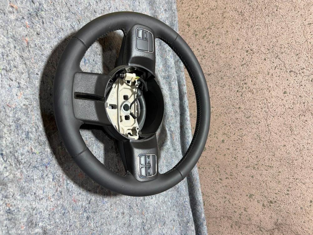 2011-2017 Jeep Patriot Sport Steering Wheel with Cruise Control OEM – photo 3