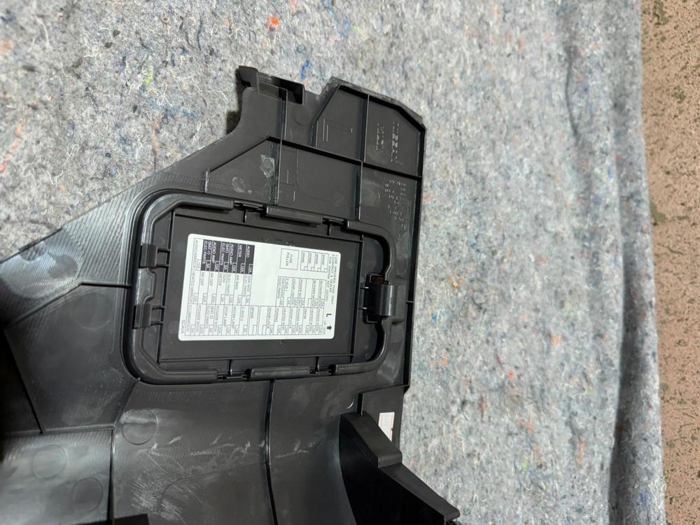 2016-2021 Infiniti Q50 Driver Kick Panel Trim Black 669014GF1A – photo 4