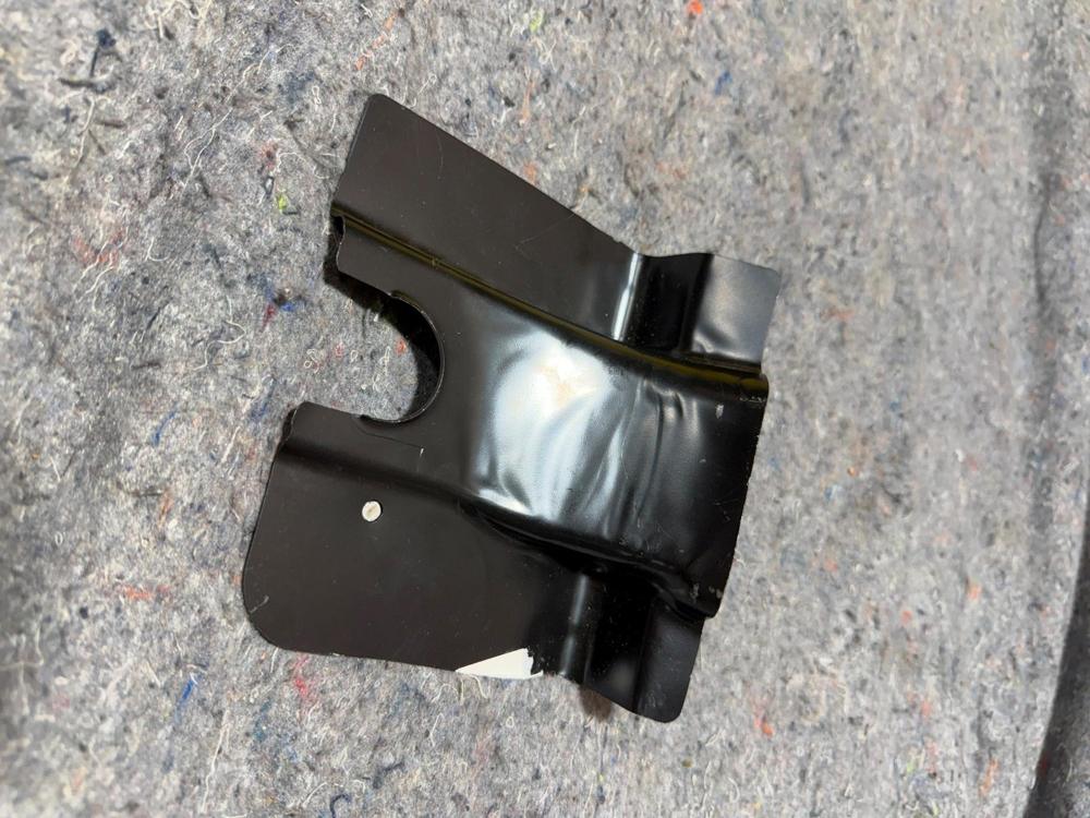 Genuine Mercedes Benz Plate a 906-636-97-60 – photo 4