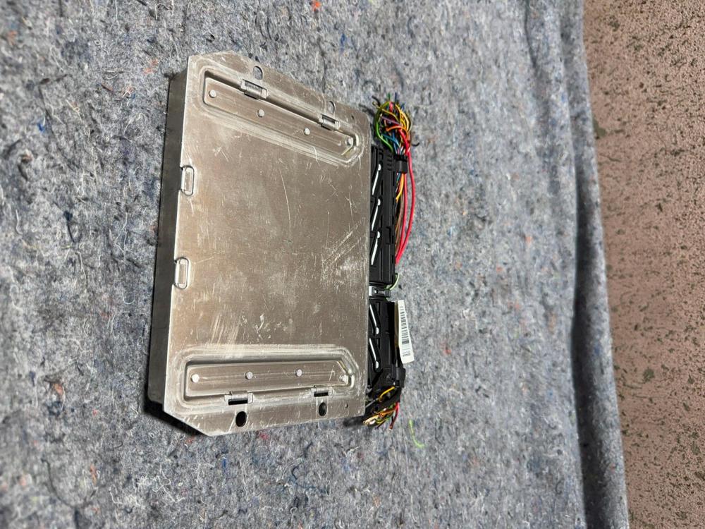 220 545 35 32 Q01 Mercedes C280 ABS Computer Module 2003-2006 – photo 4