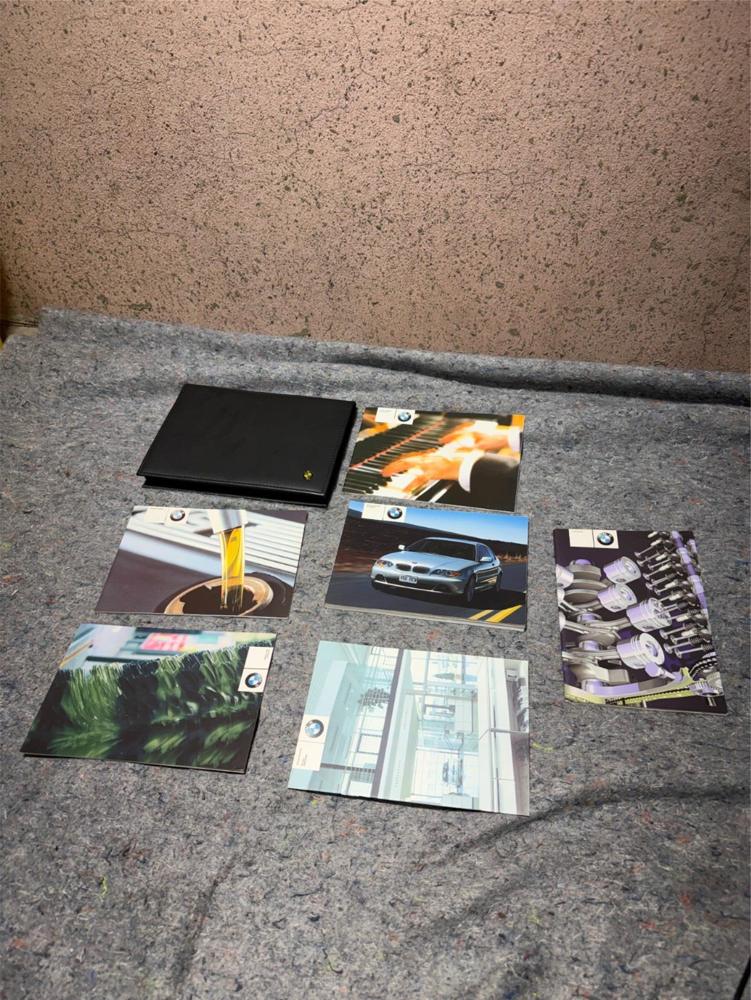 2004 BMW 3 Series Sedan 320i 325i 325xi 330i 330xi Owners Manual w/ Case – photo 1