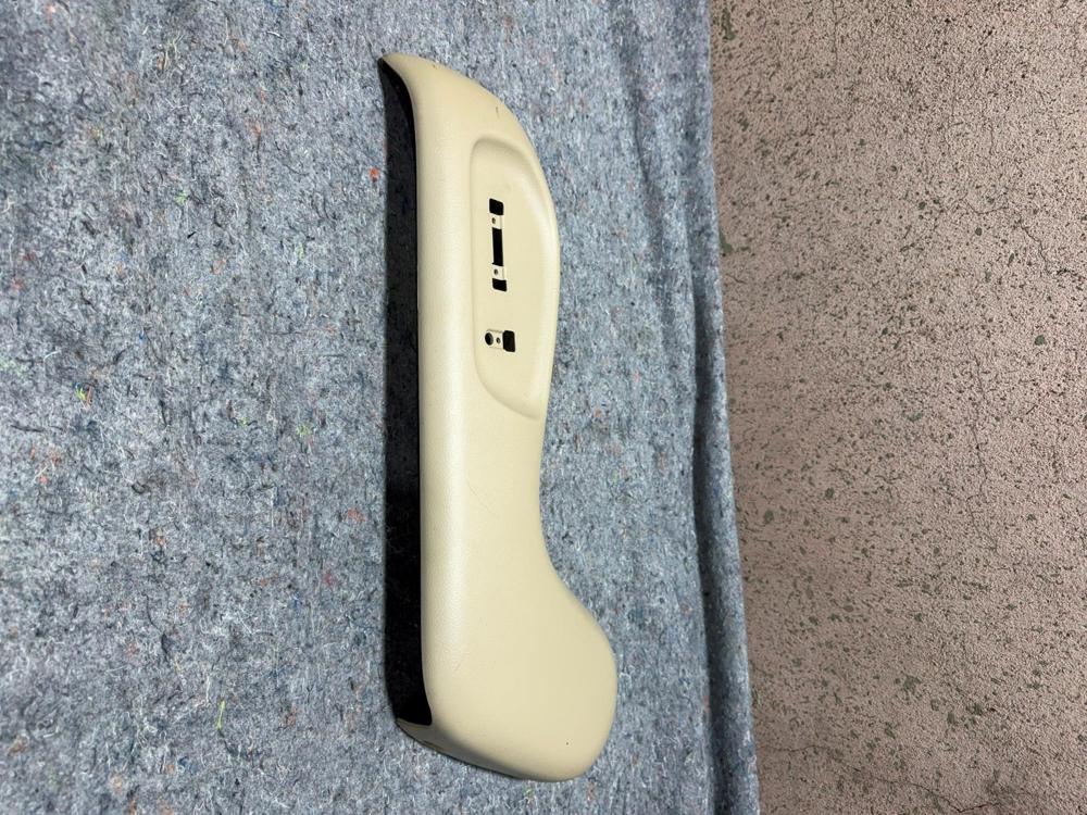 01-05 Lexus IS300 Front Seat Lower Cover Trim Plastic Molding Left Driver OEM – photo 3