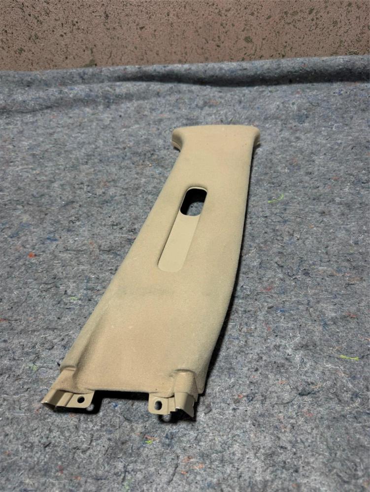 Lexus IS200 XE10 MK1 98-05 Driver Right Seat Belt B Pillar Cover Trim 6241153051 – photo 1
