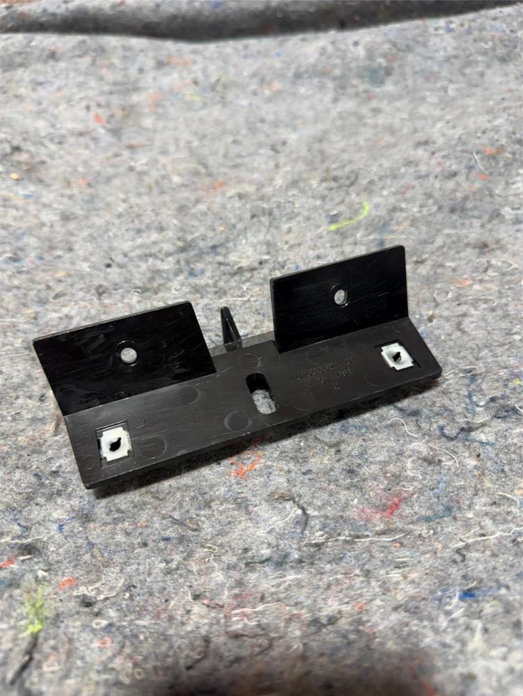 2012 Jeep Compass Holder L0160652AA01 Genuine 2196018-35 – photo 1
