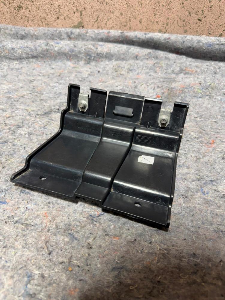 2011-2017 Jeep Patriot Rear Passenger Side Bumper Mount Bracket Support OEM – photo 1