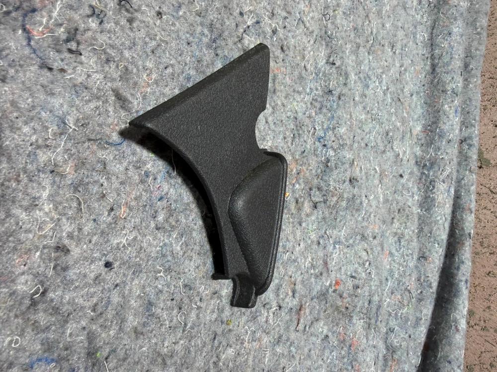 2007-2017 Jeep Patriot Front Seat Left Driver Side Inner Shield Cover Trim OEM – photo 3