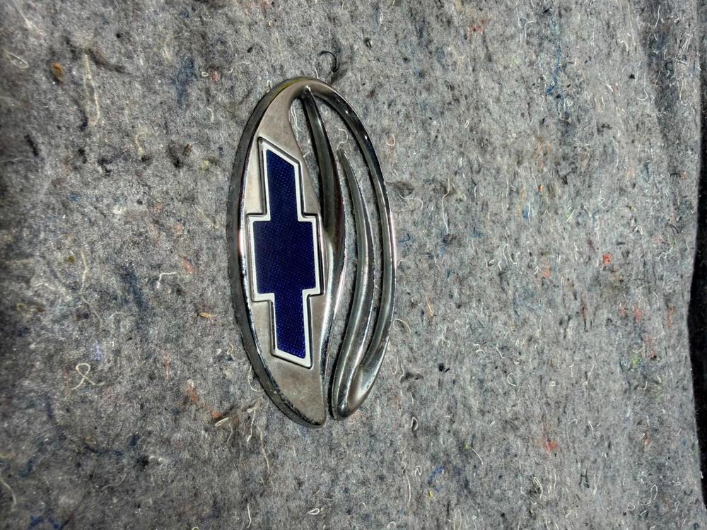 1997-2003 Chevrolet Malibu Rear Trunk Badge Emblem 22638475 OEM – photo 3
