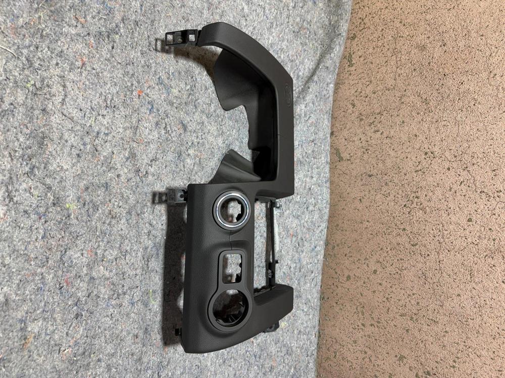 2014-2017 Maserati Ghibli S Q4 M157 Trim Cover Panel Knee Dash Lower Left OEM – photo 2