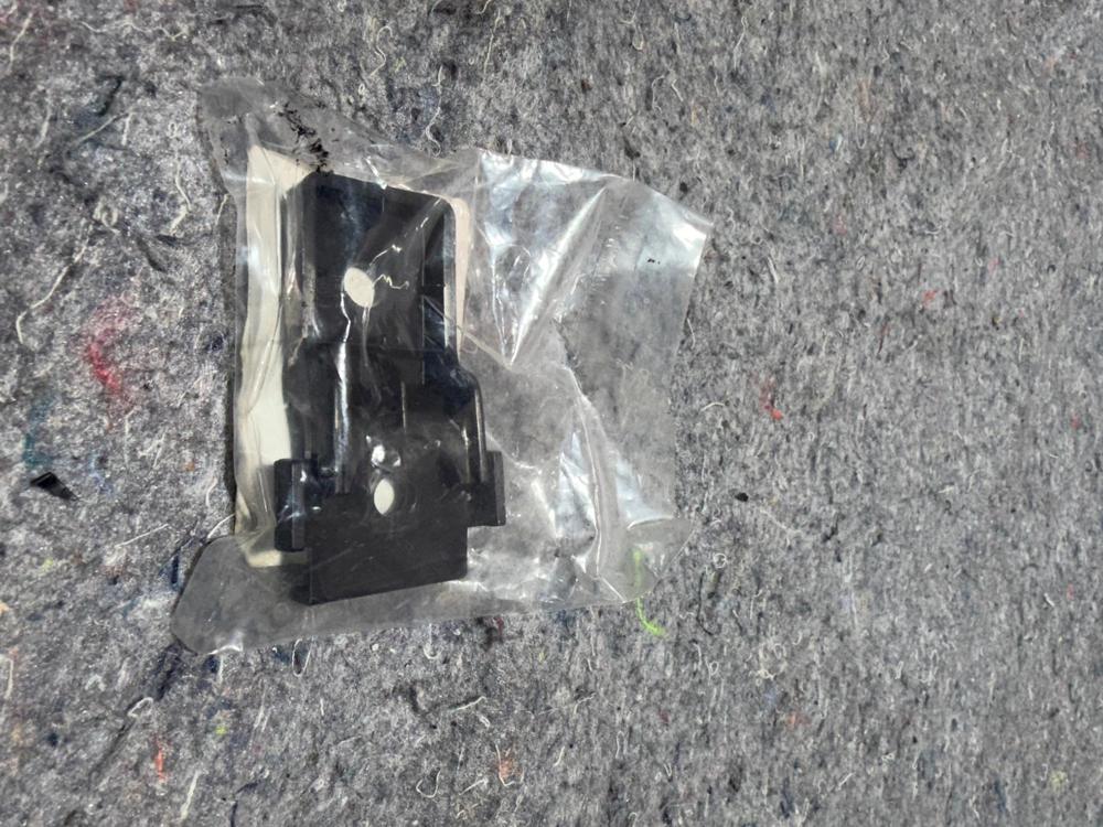 Genuine Kia Bracket Bumper 86535-1L000 – photo 4