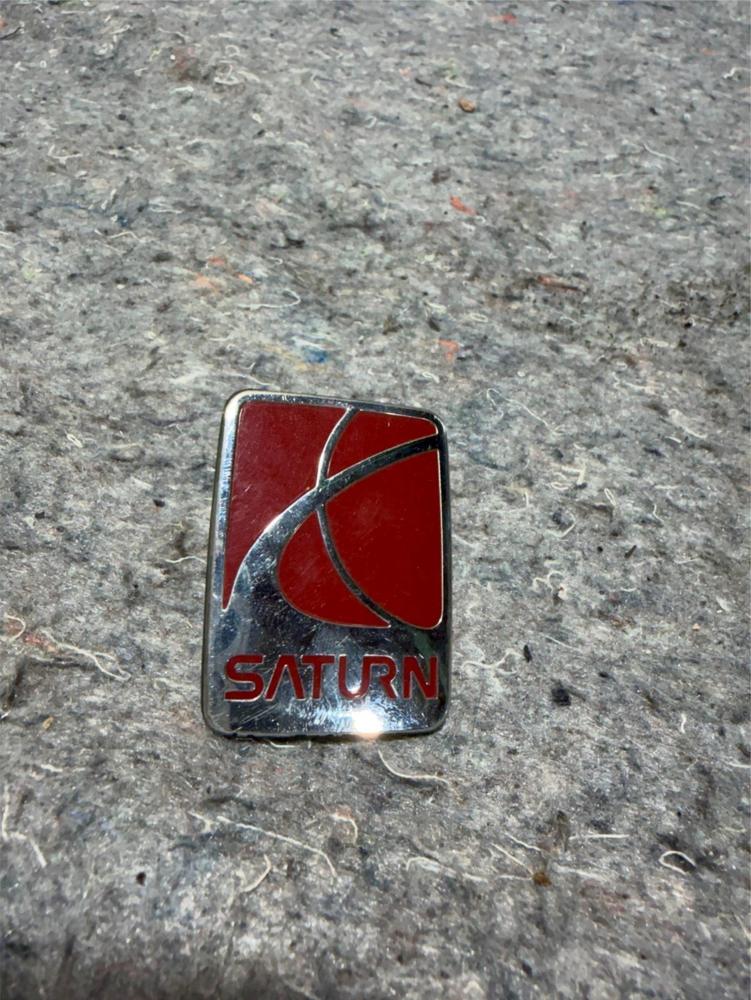 Saturn OEM Emblem Badge 2" Rear Trunk Logo 21049052 Genuine Factory – photo 1