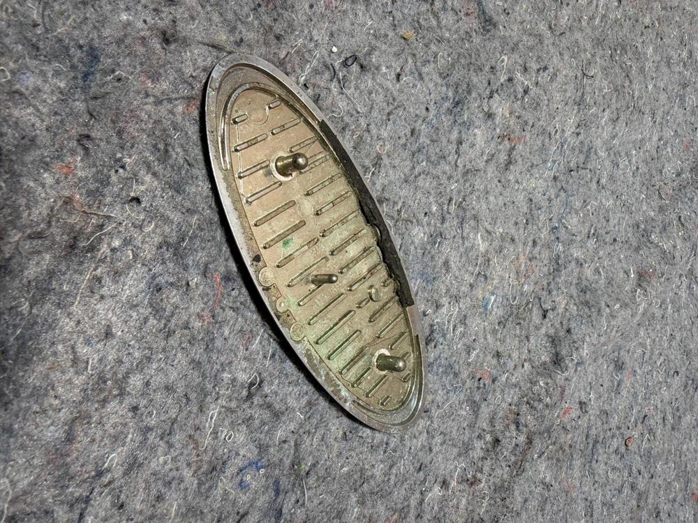 Ford Blue Oval Grille Emblem Badge Genuine F85B-15402A16-AA OEM – photo 4