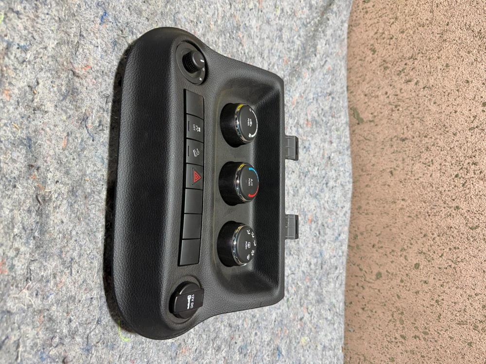 2014-2018 Jeep Wrangler AC Heater Climate Control Unit P68197433AB – photo 3