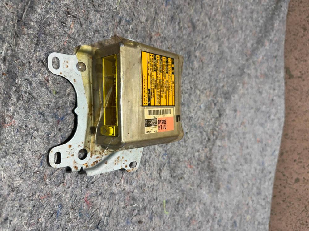 2002 Lexus IS300 Safety Control Module OEM Used 89170-53050 – photo 3