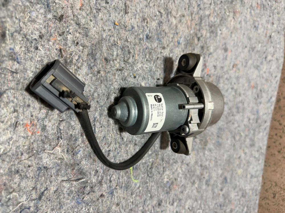 2012-2018 Jeep Wrangler OEM Mopar Power Brake Booster Vacuum Pump P04581586AB – photo 2
