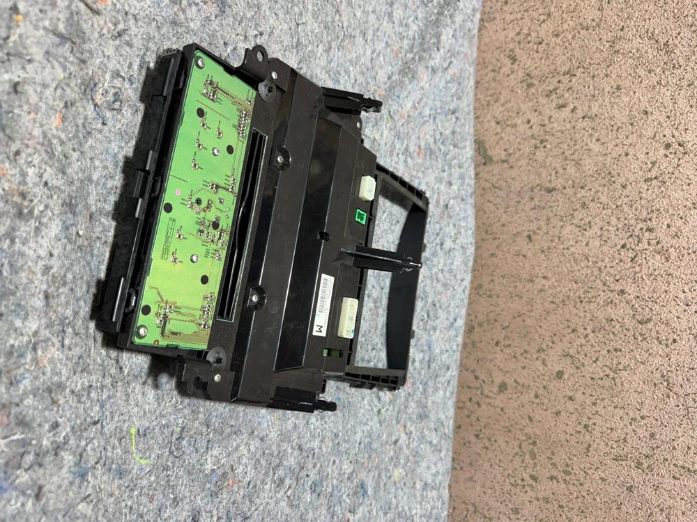 2014 Infiniti Q50 Hybrid Audio Climate Display Control Module OEM 253914HB0B – photo 4