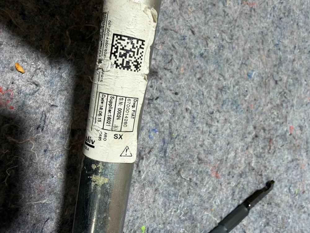 2013-2016 Maserati Quattroporte Front Left Seat Belt Pretensioner OEM 6700014260 – photo 4