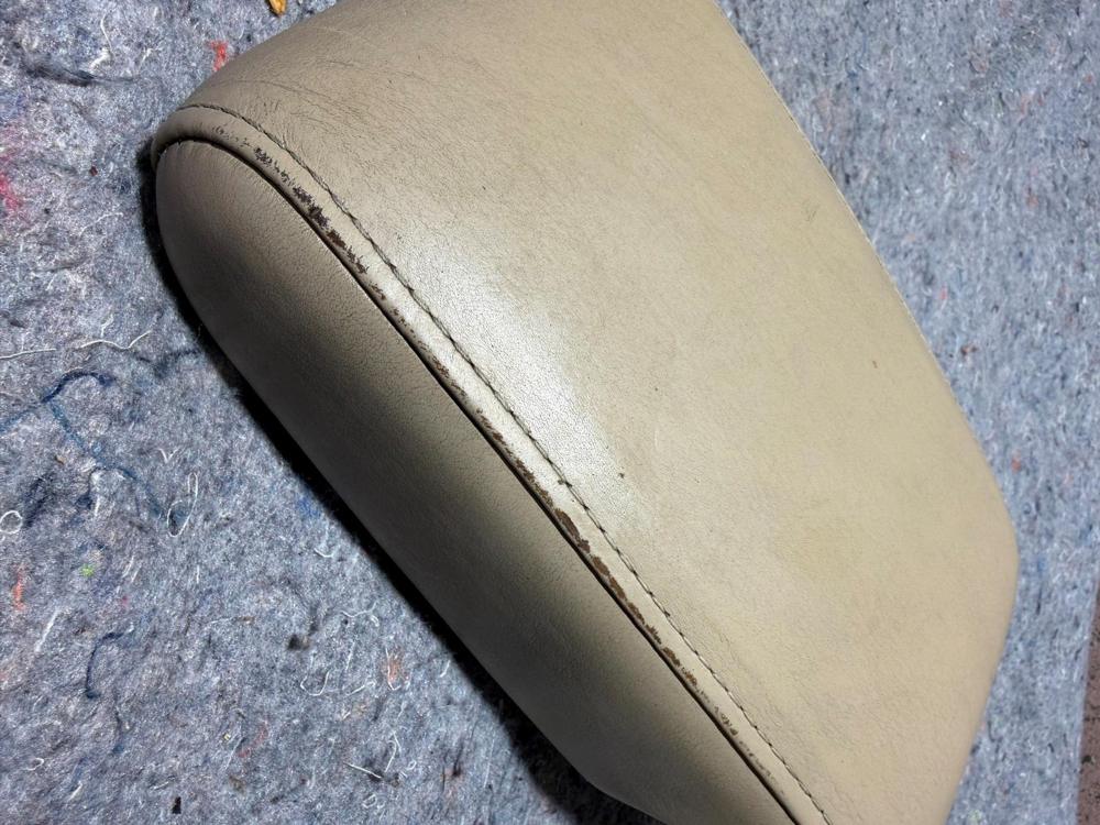 2001-2005 Lexus IS300 Leather Center Arm Rest Light Brown OEM – photo 4