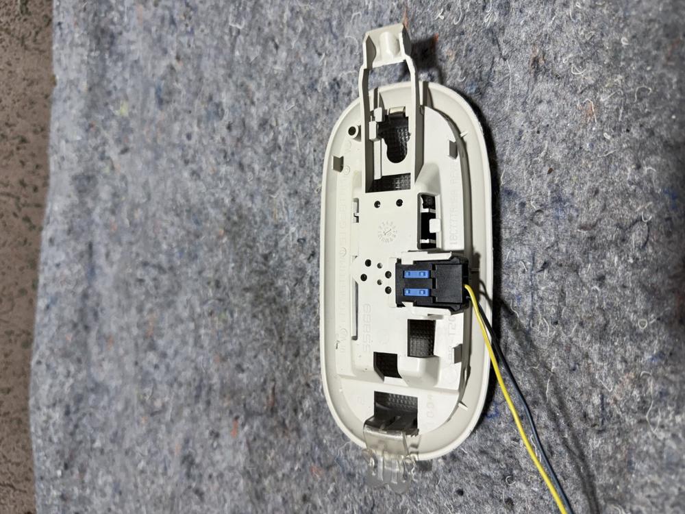 2009-2010 Dodge RAM 1500 2500 3500 Roof Overhead Console Dome Light Lamp OEM – photo 3